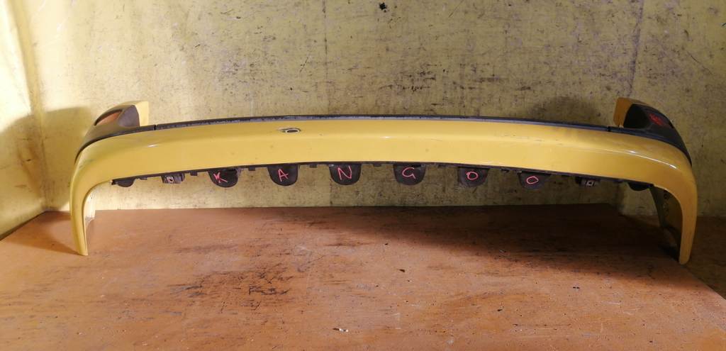 бампер Renault Kangoo