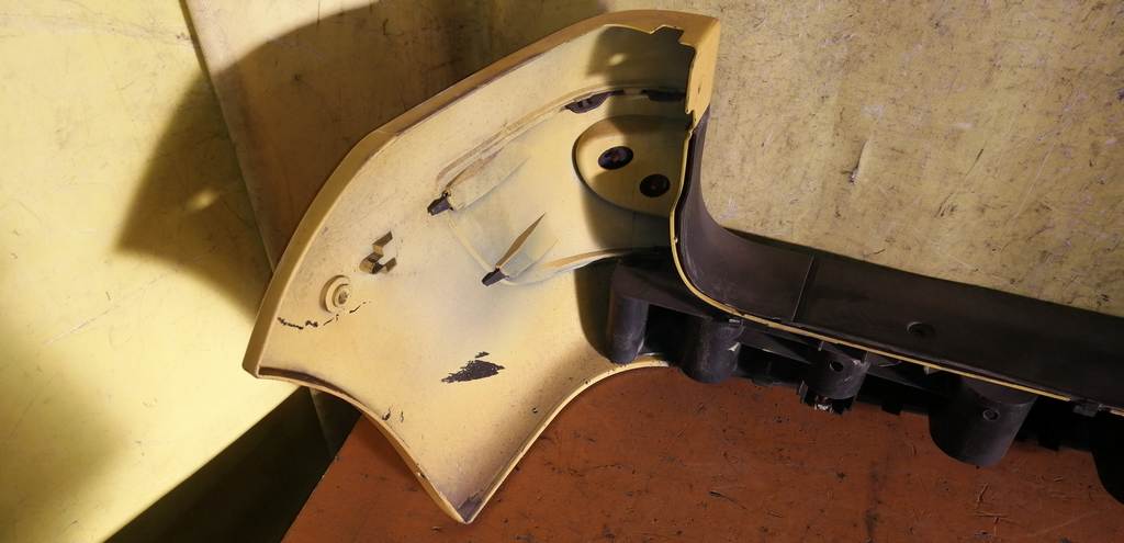 бампер Renault Kangoo