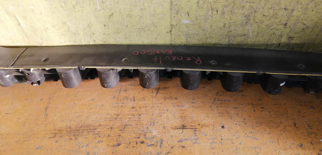 бампер Renault Kangoo