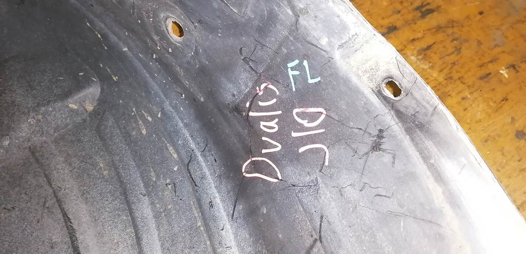 подкрылок Nissan Dualis