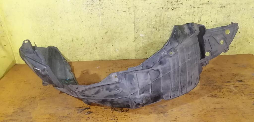 подкрылок Nissan Teana