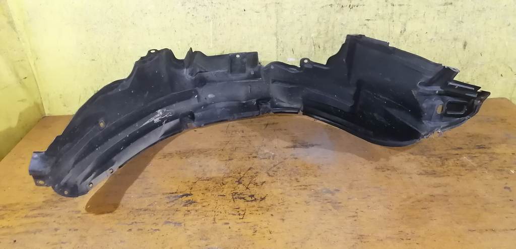 подкрылок Nissan X-Trail