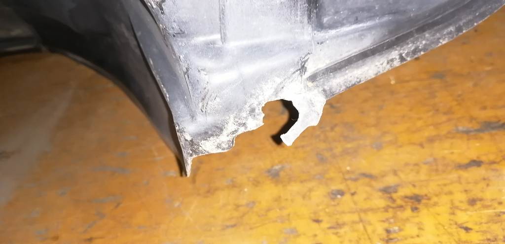 подкрылок Nissan X-Trail