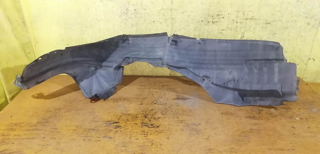 подкрылок Nissan Teana