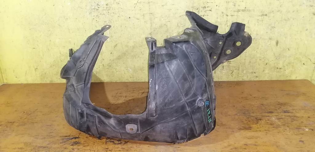 подкрылок Nissan X-Trail