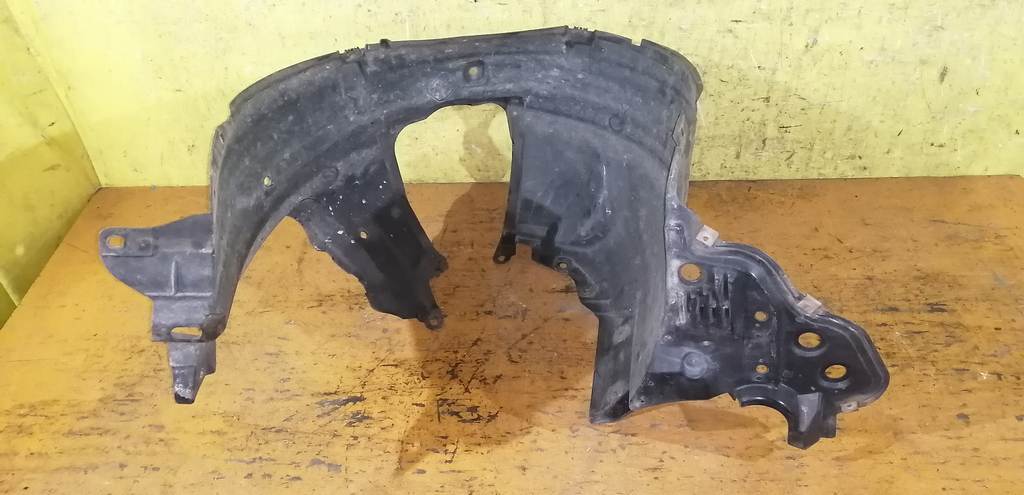 подкрылок Nissan X-Trail