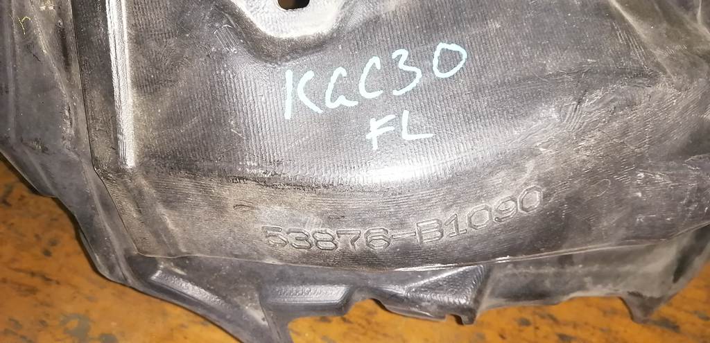 подкрылок Toyota Passo