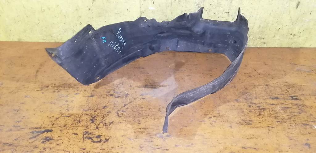 подкрылок Mitsubishi Pajero Mini