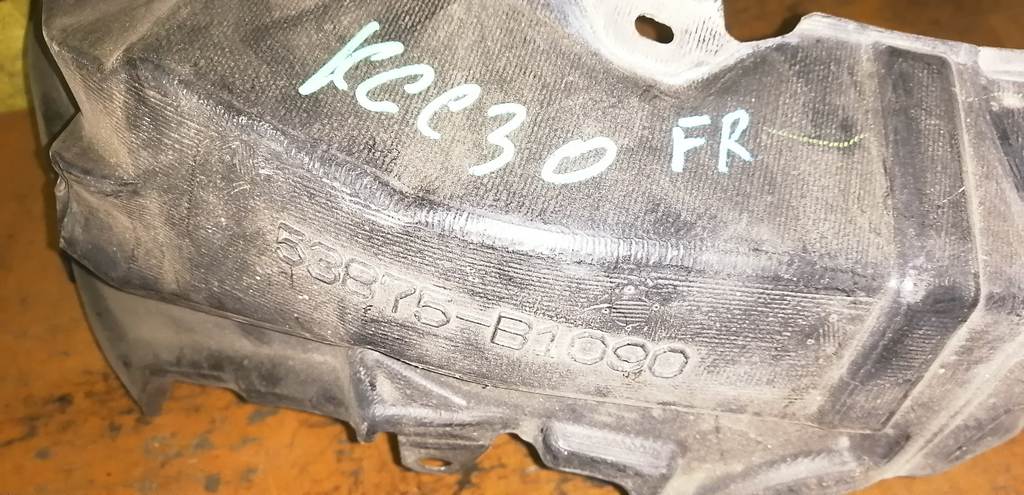 подкрылок Toyota Passo