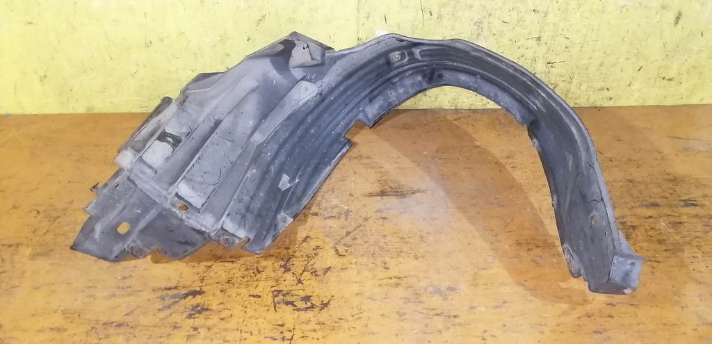 подкрылок Suzuki Solio