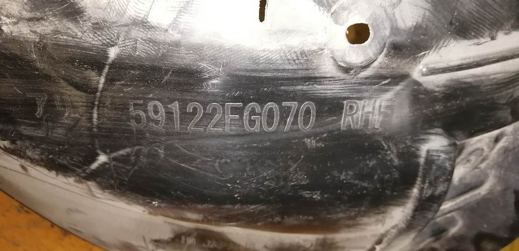 подкрылок Subaru Impreza