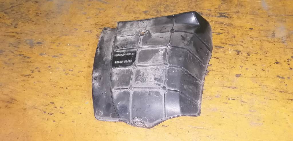 подкрылок Toyota Passo