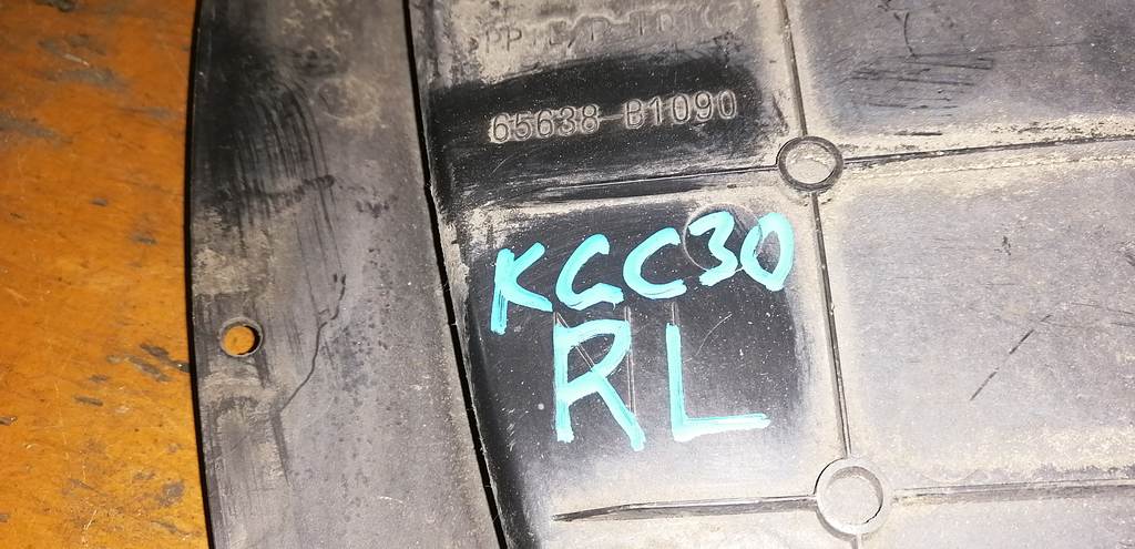 подкрылок Toyota Passo