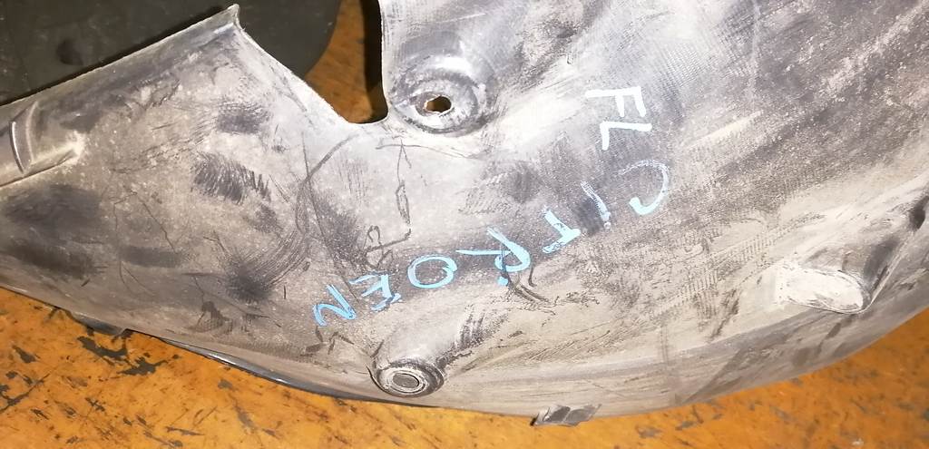 подкрылок Citroen C3