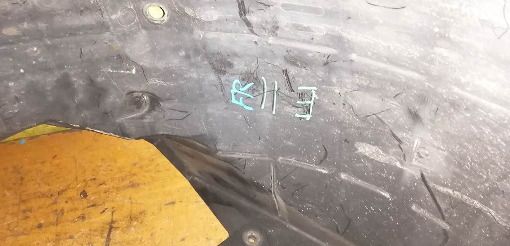 подкрылок Nissan Note