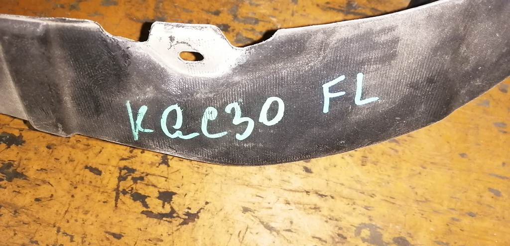 подкрылок Toyota Passo