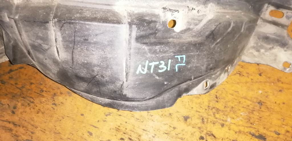 подкрылок Nissan X-Trail