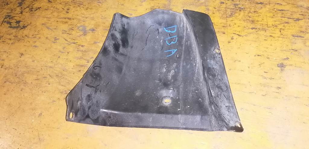 подкрылок Toyota Passo