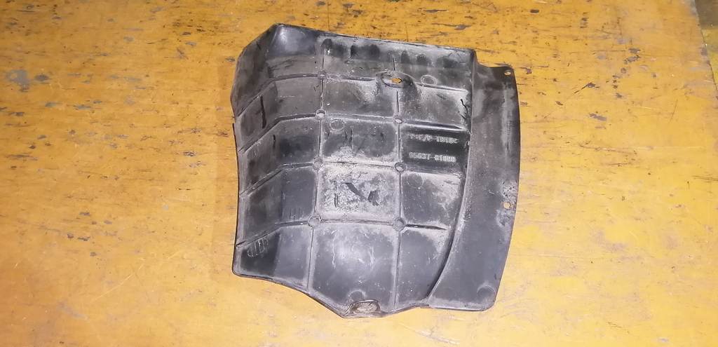 подкрылок Toyota Passo