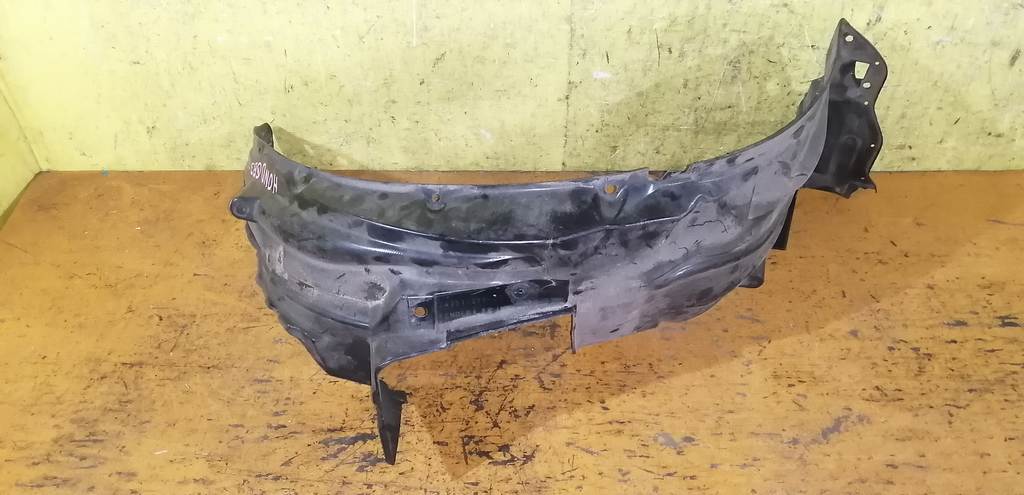 подкрылок Honda Freed