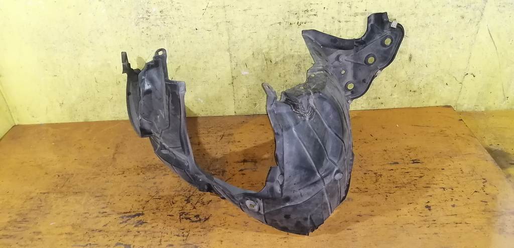 подкрылок Nissan X-Trail