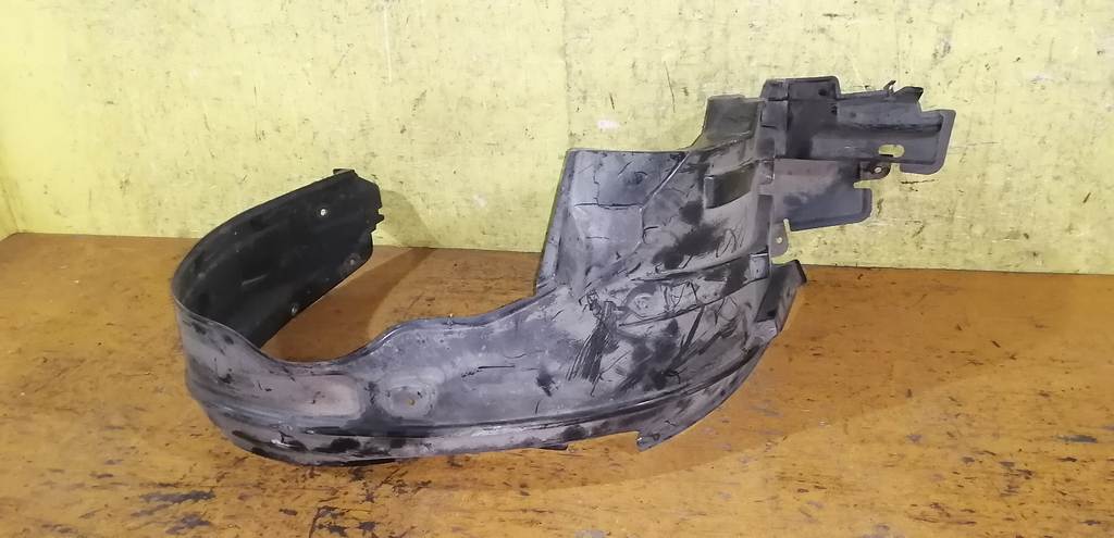 подкрылок Suzuki Solio