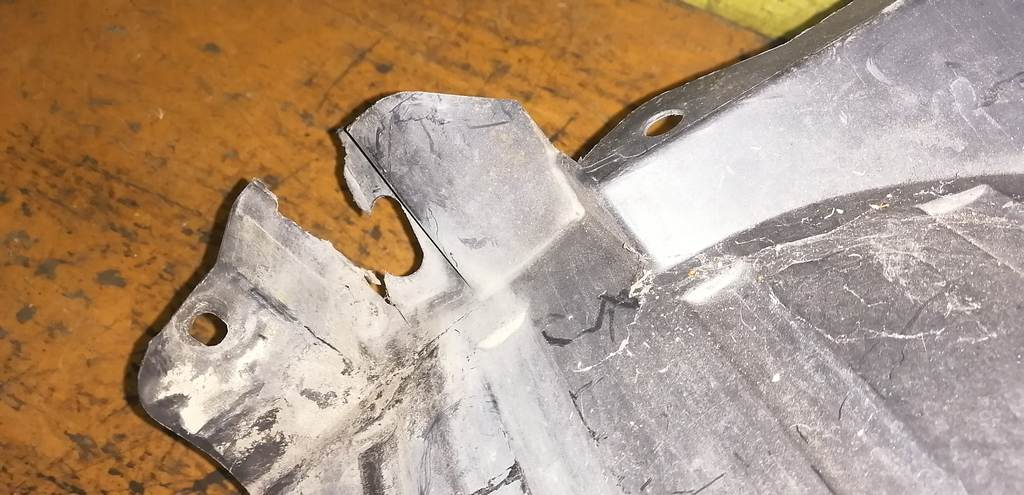 подкрылок Nissan Dualis