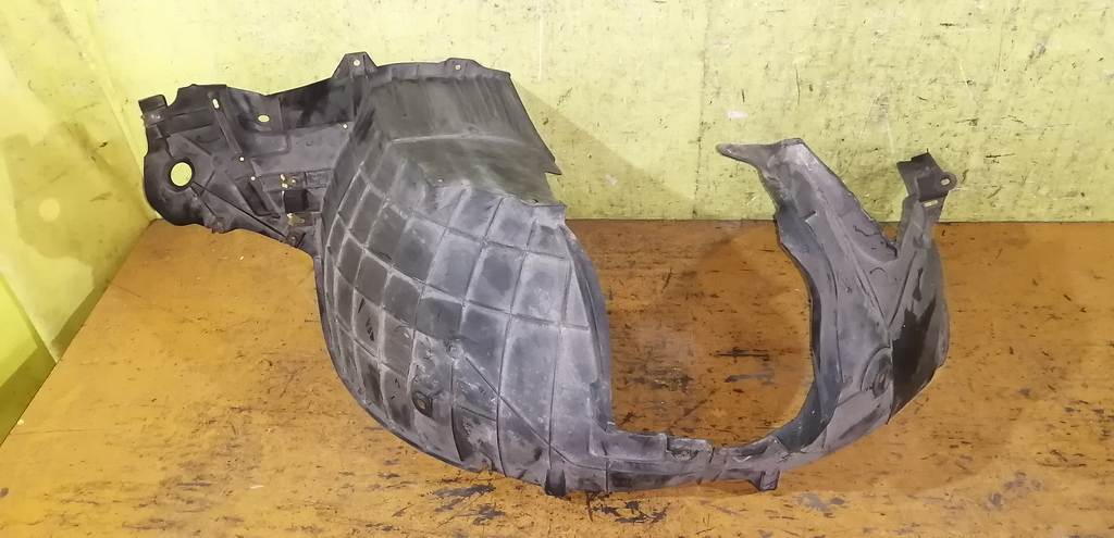 подкрылок Nissan Note