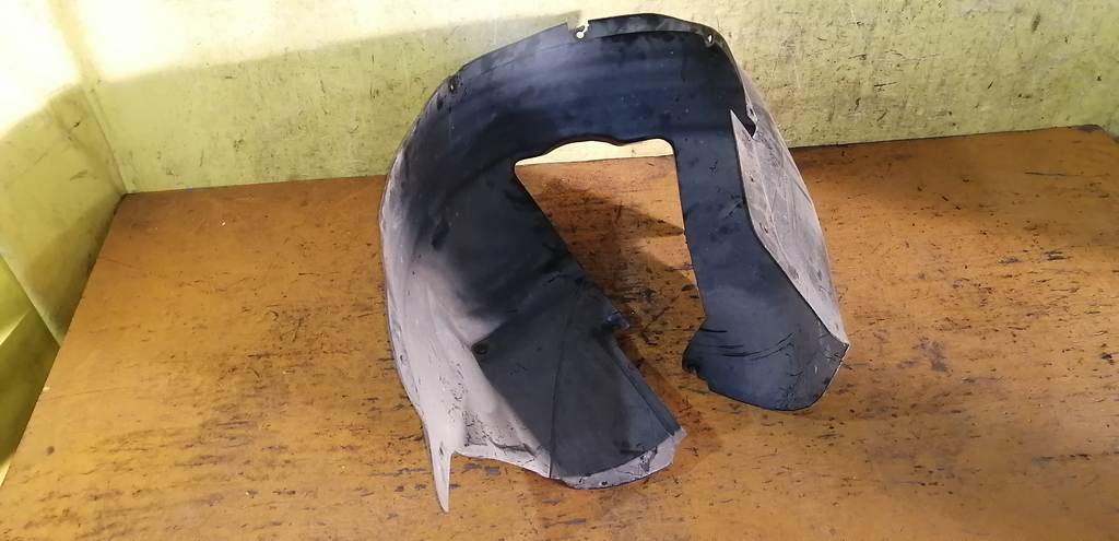 подкрылок Volvo XC90