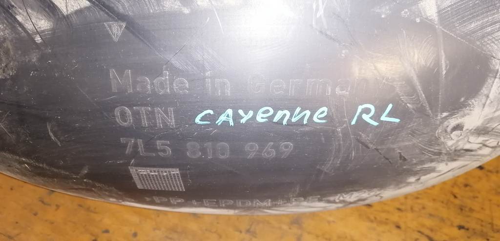 подкрылок Porsche Cayenne