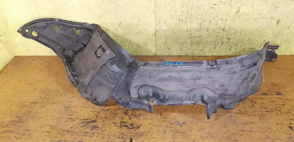 подкрылок Nissan Teana