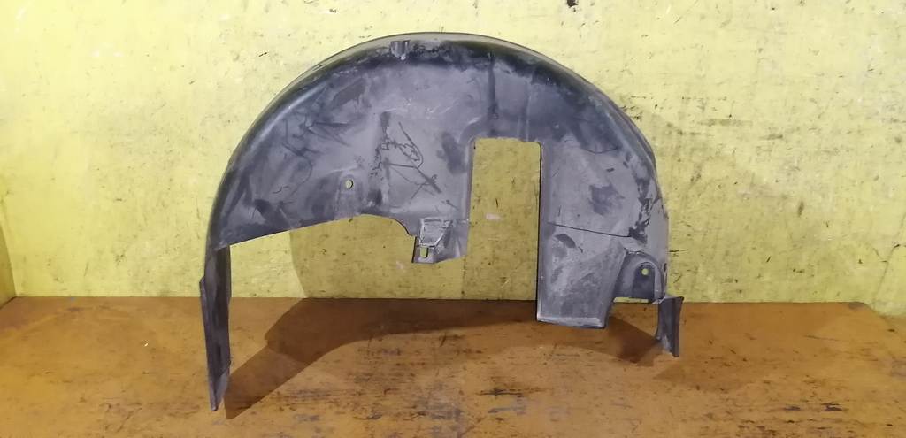 подкрылок Honda Elysion