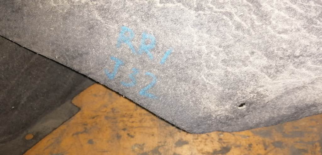 подкрылок Nissan Teana