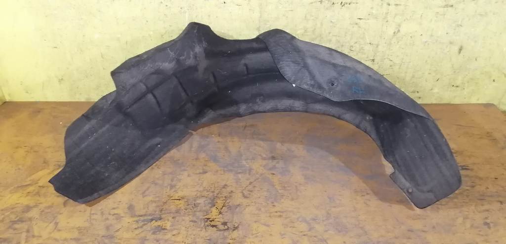 подкрылок Nissan Teana