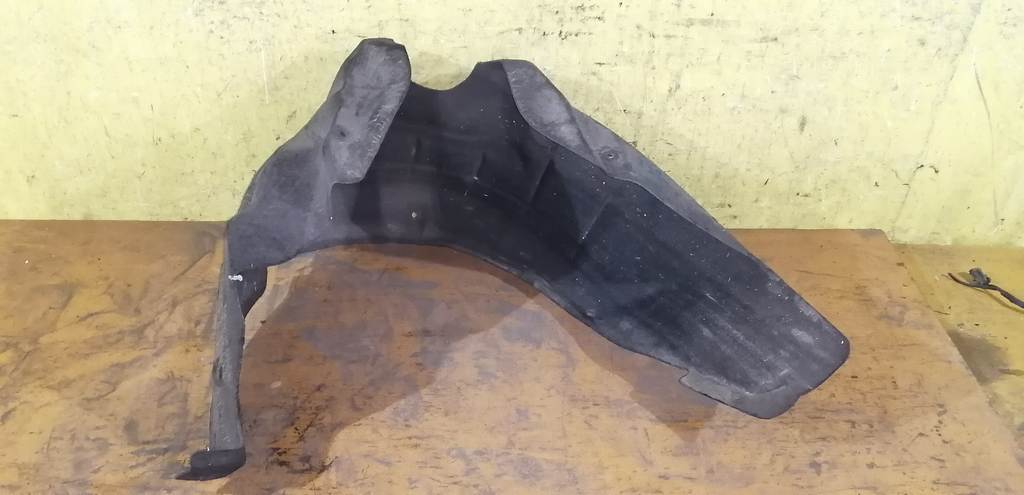 подкрылок Nissan Teana