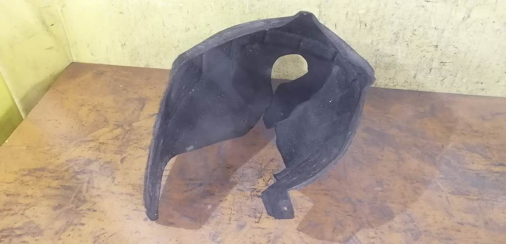 подкрылок Nissan Teana