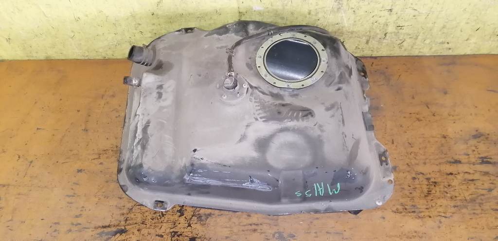 бензобак Suzuki Solio