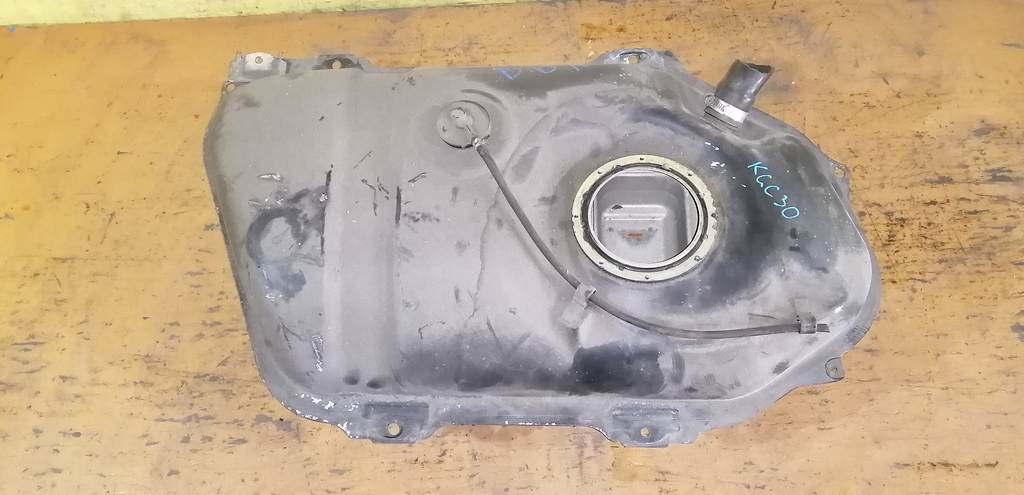 бензобак Toyota Passo