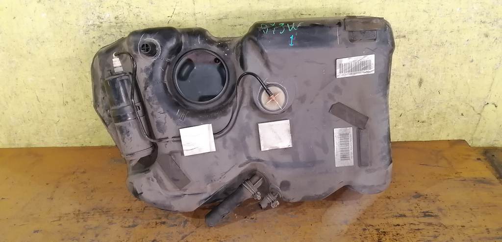 бензобак Mazda Demio