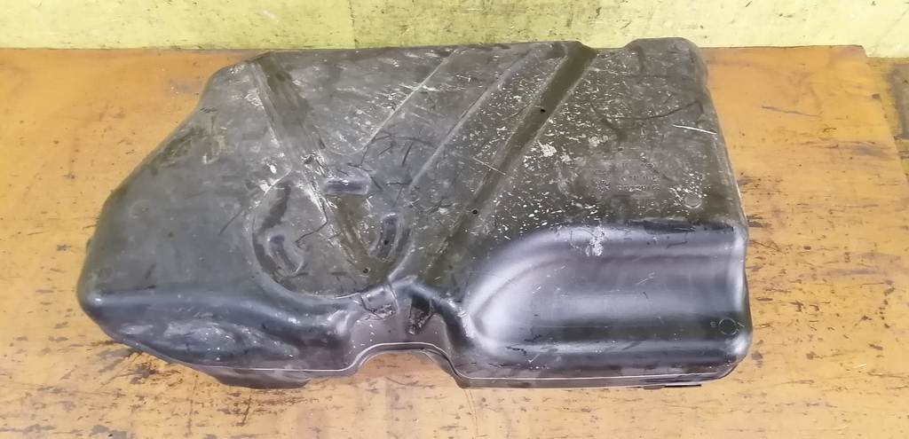 бензобак Mazda Demio