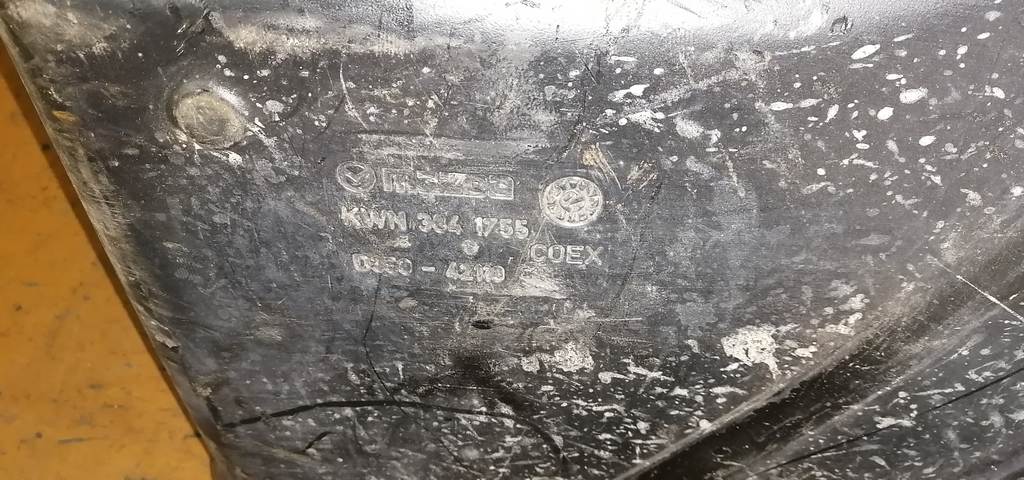 бензобак Mazda Demio