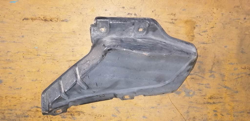 подкрылок Mitsubishi Outlander