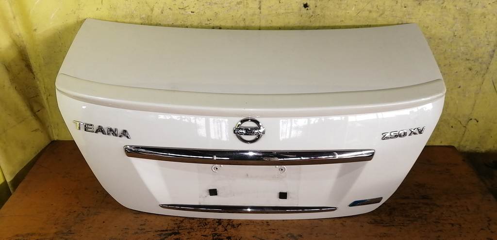 крышка багажника Nissan Teana