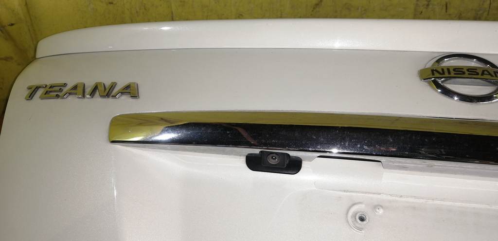 крышка багажника Nissan Teana