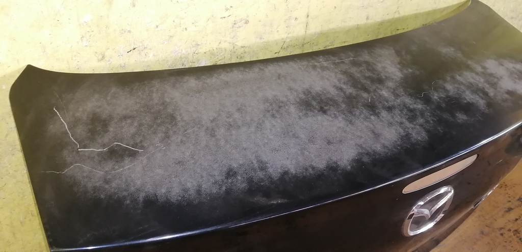 крышка багажника Mazda Axela