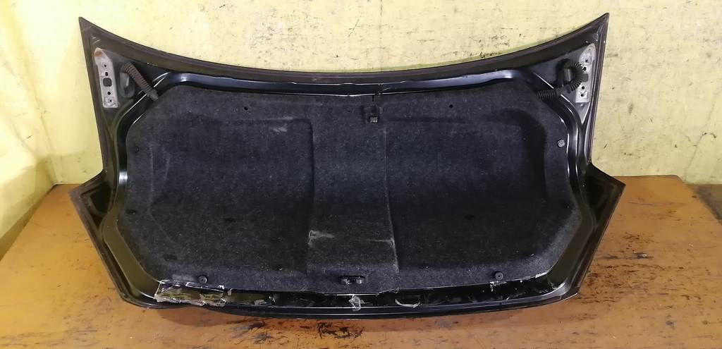 крышка багажника Nissan Teana