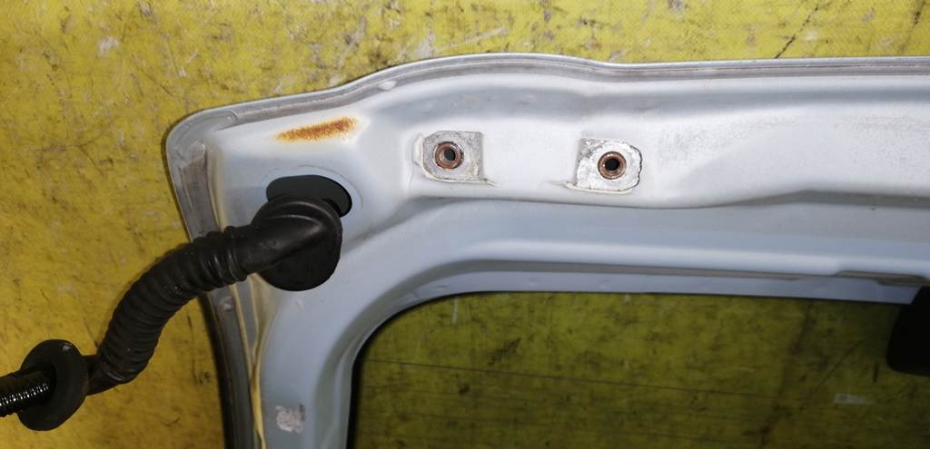 дверь 5-я Nissan March