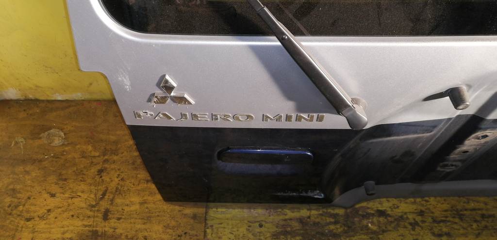 дверь 5-я Mitsubishi Pajero Mini