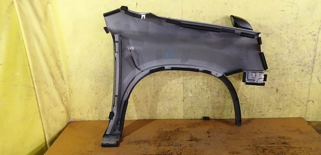 крыло Nissan X-Trail