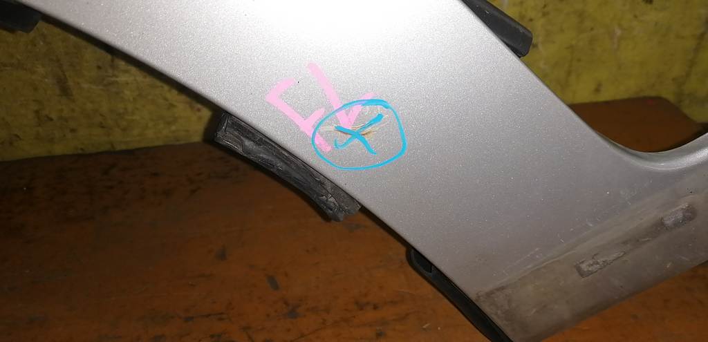 крыло Suzuki Solio